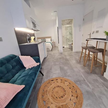 Loftinmalaga Aparthotel ภายนอก รูปภาพ